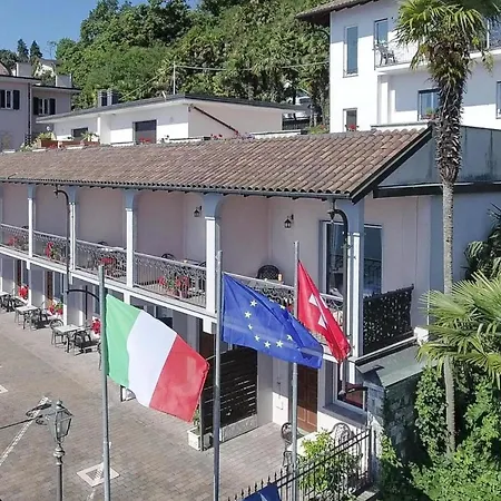 Casa & Vela With Private Beach, Apartment Oggebbio